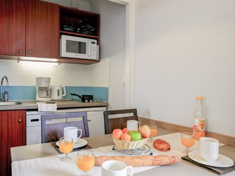 STUDIO 4 personnes - 1 alcôve de couchage - Terrasse ou balcon - Vue sur la mer