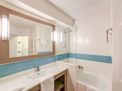 STUDIO 4 personnes - 1 alcôve de couchage - Terrasse ou balcon - Vue sur la mer