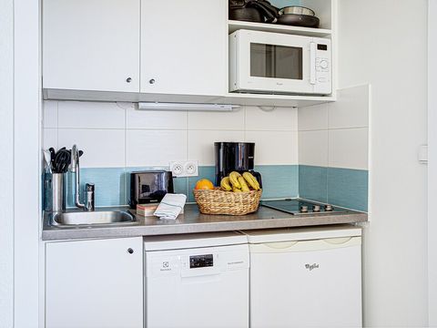 STUDIO 4 personnes - 1 alcôve de couchage - Terrasse ou balcon - Vue sur la mer