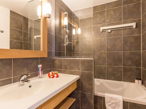 APPARTEMENT 5 personnes - 1 chambre - Balcon