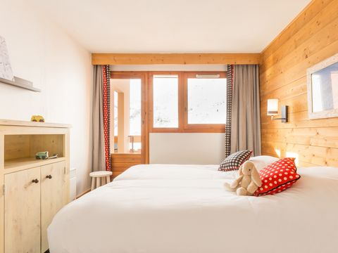 APPARTEMENT 9 personnes - 2 chambres + 1 coin nuit - Balcon