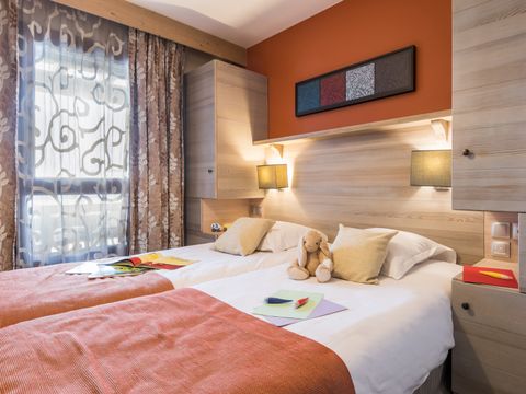 APPARTEMENT 6 personnes - 2 CHAMBRES - BALCON - VUE MONTAGNE