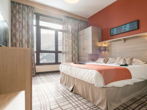 APPARTEMENT 8 personnes - 3 CHAMBRES - BALCON - VUE MONTAGNE