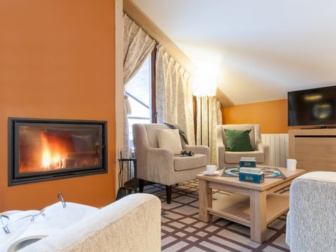 APPARTEMENT 8 personnes - 3 CHAMBRES - BALCON - VUE MONTAGNE