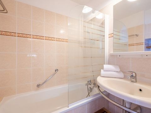 STUDIO 4 personnes - 1 coin nuit - Exposition sud