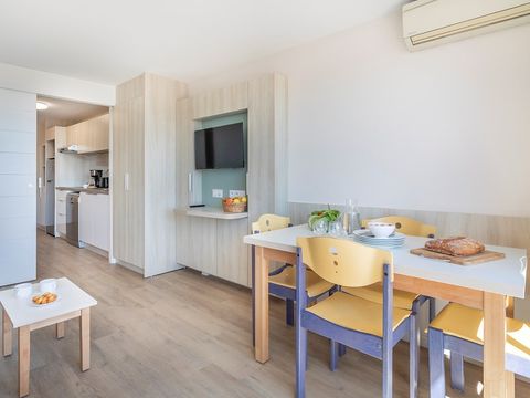 STUDIO 5 personnes - 1 coin nuit - Vue mer