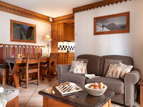 APPARTEMENT 6 personnes - (max 4 adultes) 1 Chambre - 1 Coin nuit