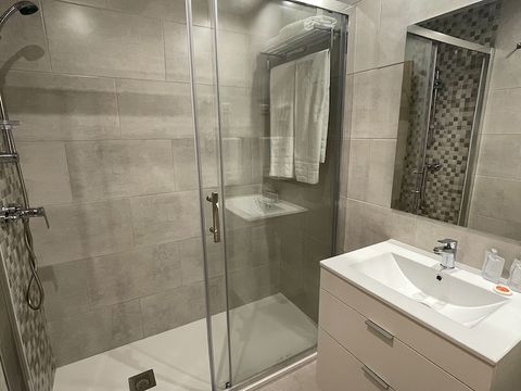 APPARTEMENT 5 personnes - (max 4 adultes) 1 Chambre