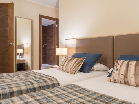 APPARTEMENT 8 personnes - (max 6 adultes) Supérieur