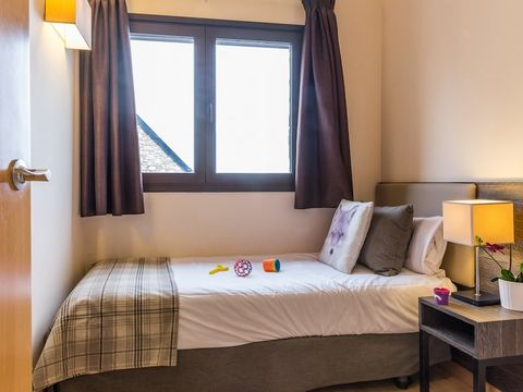 APPARTEMENT 5 personnes - 2 chambres - Vue montagne