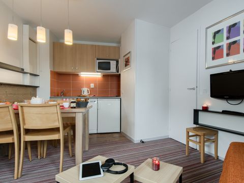 APPARTEMENT 4 personnes - 1 CHAMBRE - BALCON