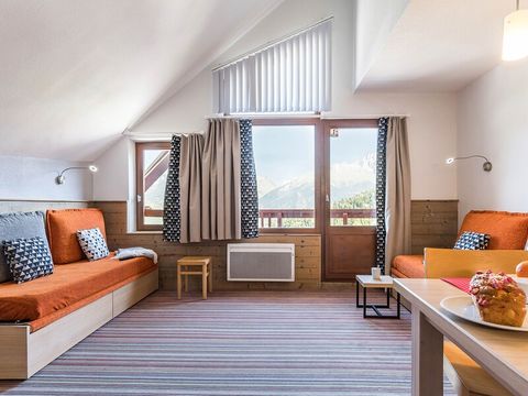 APPARTEMENT 7 personnes - 1 CHAMBRE + 1 COIN NUIT - BALCON - VUE MONTAGNE