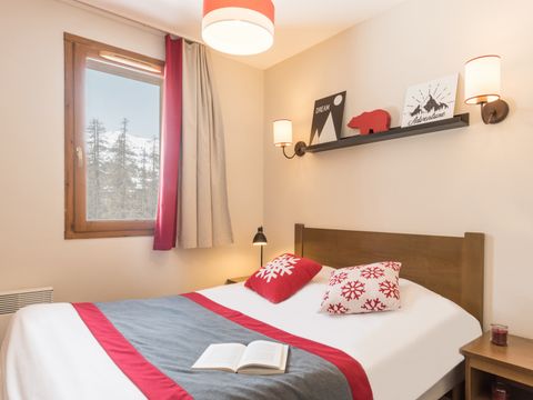 APPARTEMENT 4 personnes - 1 chambre - Vue sur la montagne