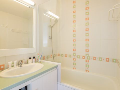 APPARTEMENT 7 personnes - (max 6 adultes) Standard