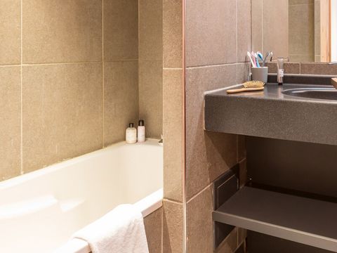 APPARTEMENT 7 personnes - 2 chambres +1 coin nuit