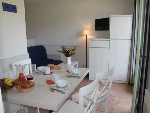 APPARTEMENT 5 personnes - G/221_2 PIECES 4/5 PERSONNES