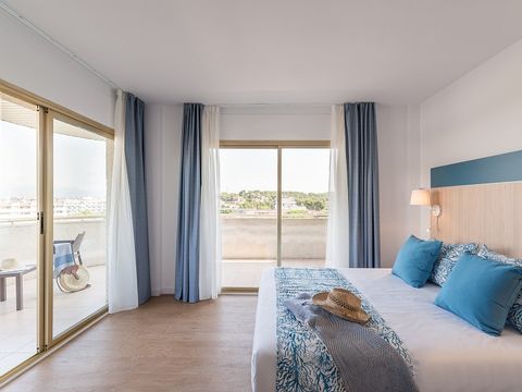 CHAMBRE 4 personnes - Chambre d'hôtel Standard C4 3+1