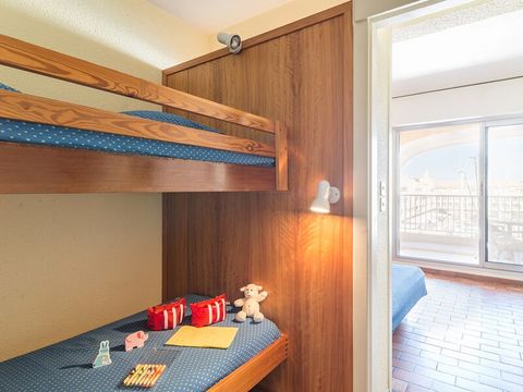 Appartement 6 personnes - 1 chambre - 1 coin - Nuit - Vue port