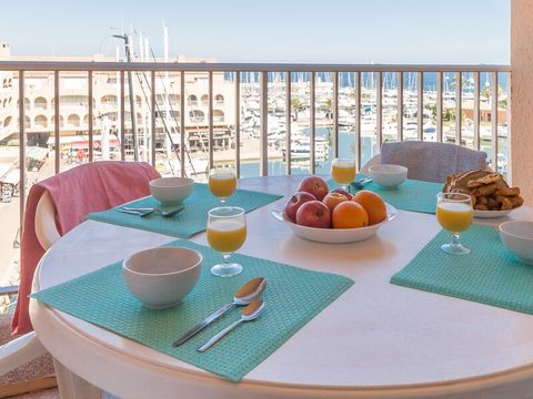 Appartement 6 personnes - 1 chambre - 1 coin - Nuit - Vue port