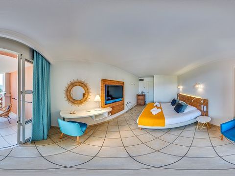 Chambre 2 personnes - D'hôtel - Double - Terrasse ou balcon - Vue sur la mer