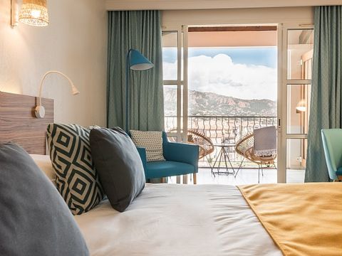 CHAMBRE 2 personnes - Chambre d'hôtel - Double - Terrasse ou balcon - Vue sur la mer