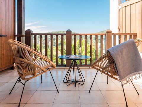 CHAMBRE 4 personnes - Chambre d'hôtel - Quadruple + 1 alcôve - Terrasse ou balcon