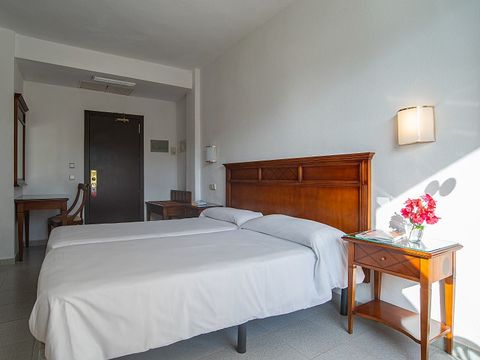 CHAMBRE 2 personnes - Chambre d'hôtel Standard C2