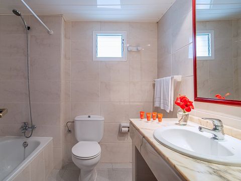 CHAMBRE 2 personnes - Chambre d'hôtel Standard C2