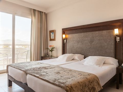 CHAMBRE 2 personnes - Chambre d'hôtel Standard Vue sur l'océan C2M