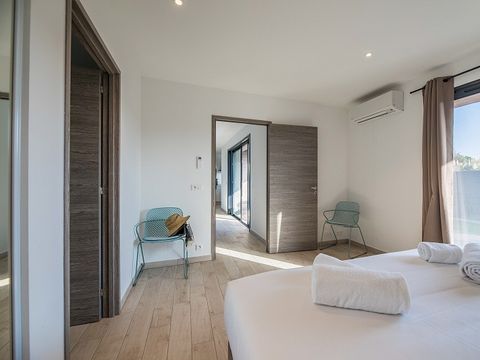 VILLA 6 personnes - 3 CHAMBRES-CLIMATISÉ-PISCINE PRIVÉE 7M-TERRASSE SPACIEUSE
