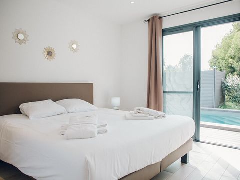 VILLA 4 personnes - 2 CHAMBRES-CLIMATISÉ-PISCINE PRIVÉE 4M-TERRASSE SPACIEUSE