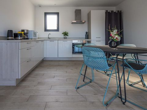 VILLA 4 personnes - 2 CHAMBRES-CLIMATISÉ-PISCINE PRIVÉE 4M-TERRASSE SPACIEUSE