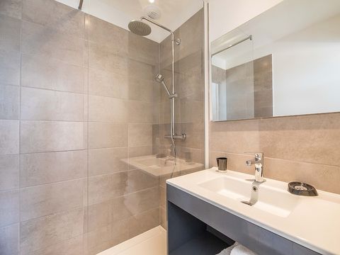 MAISON 8 personnes - 4 chambres - Climatisation - Piscine privée de 7m - Terrasse