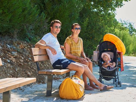 VILLA 8 personnes - Villa 6p. 2 bat. piscine supérieure