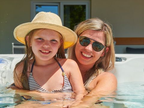 APPARTEMENT 6 personnes - Libelle 4-6p. jacuzzi vue vallée APPARTEMENT 6 personnes - Libelle 4-6p. jacuzzi vue vallée