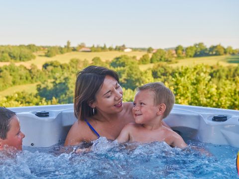 APPARTEMENT 6 personnes - Libelle 4-6p. jacuzzi vue vallée