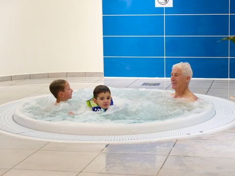 APPARTEMENT 8 personnes - Jacuzzi