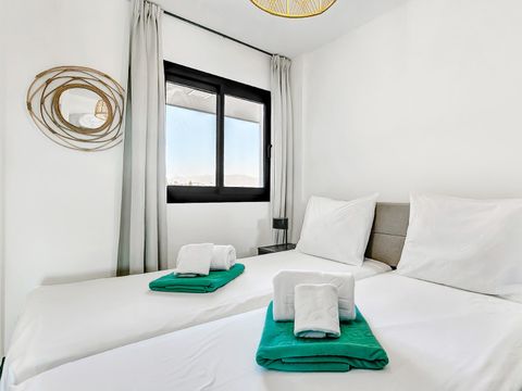 APPARTEMENT 4 personnes - avec vue sur la montagne et la mer