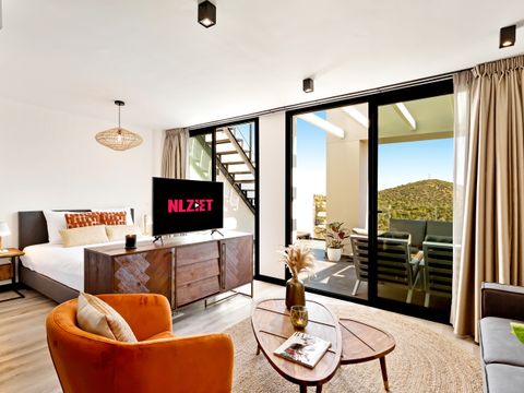 APPARTEMENT 4 personnes - loft avec solarium/terrasse et vue sur la mer