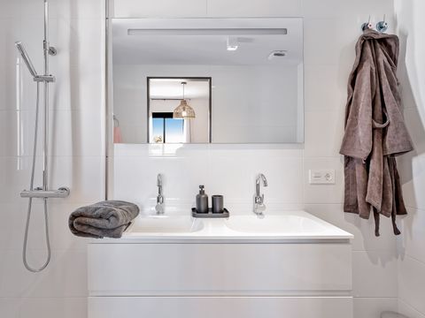 APPARTEMENT 8 personnes - avec vue sur la mer, terrasse et jacuzzi