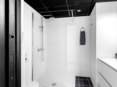 APPARTEMENT 8 personnes - avec vue sur la mer et la montagne