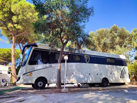 Emplacement - pour camping car