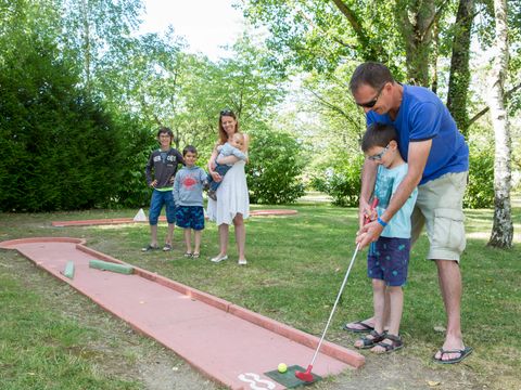 Tours Opérateurs et particuliers sur camping Domaine de Dugny - Funpass offert - Camping Loir-et-Cher - Image N°3