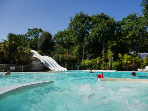 Tour Opérateur et particuliers sur camping Les Pierres Couchées Fun pass offert - Camping Loire-Atlantique - Image N°2