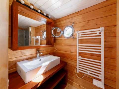 Hébergement 3 personnes - Lodge Boat - 1 cabine - 1