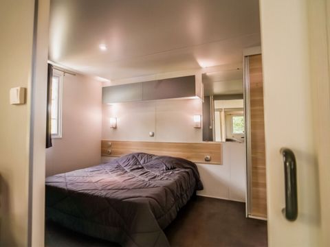 Mobilhome 4 personnes - Confort+ - 2 chambres - PMR