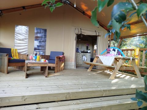 Lodge 4 personnes - Chalet 27m2 avec salle de bain - 2 chambres