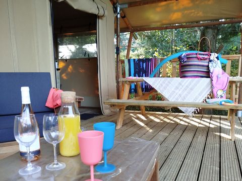 Lodge 4 personnes - Chalet 27m2 avec salle de bain - 2 chambres