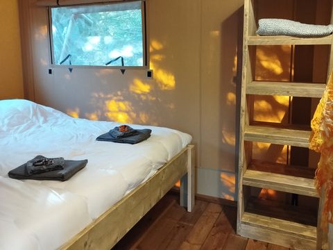 Lodge 4 personnes - Chalet 27m2 avec salle de bain - 2 chambres