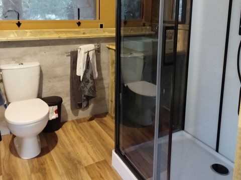 LODGE 5 personnes - Chalet Lodge 34m2 avec salle de bain - 2 chambres 5 pers